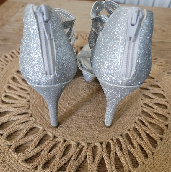 BRASH Open Toe Silver Sparkle Heels Size 7 - Picture 4 of 5